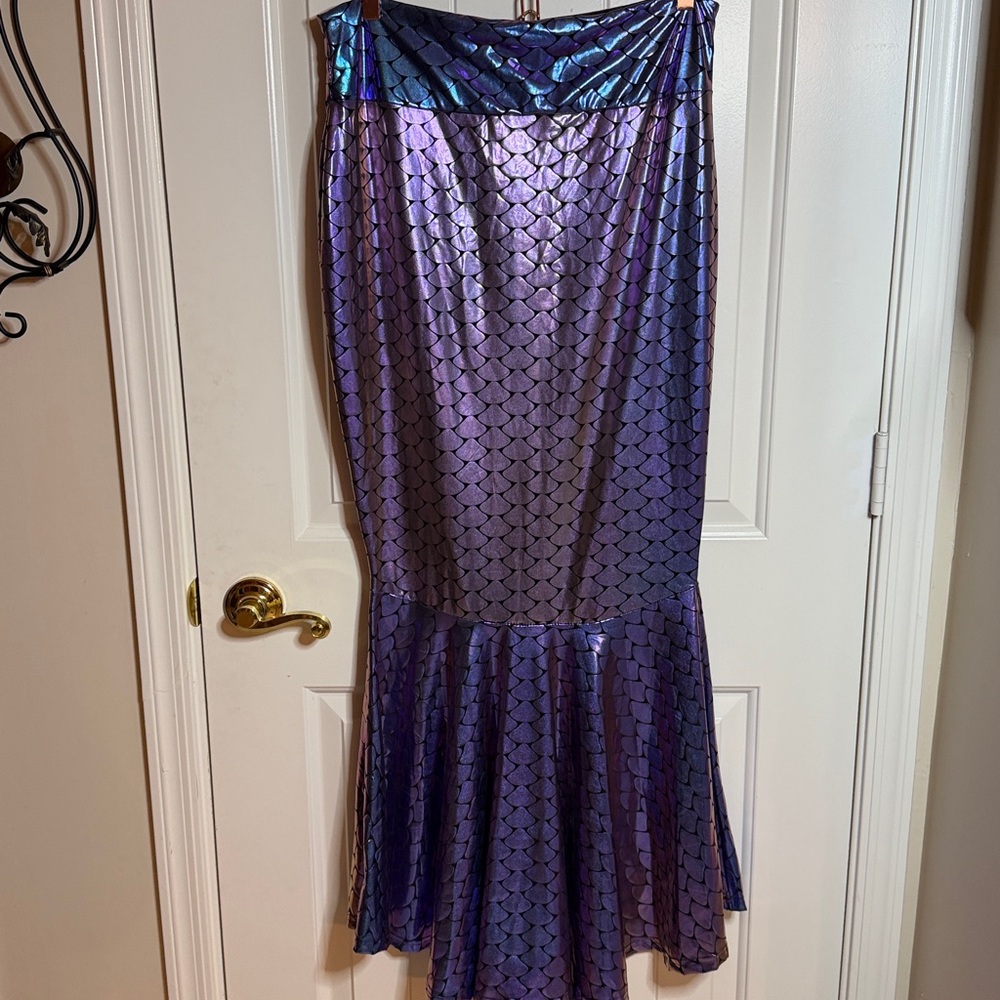 NWOT Spooktacular  Creations Metallic Hologram Shiny Mermaid Skirt Costume - Picture 3 of 6